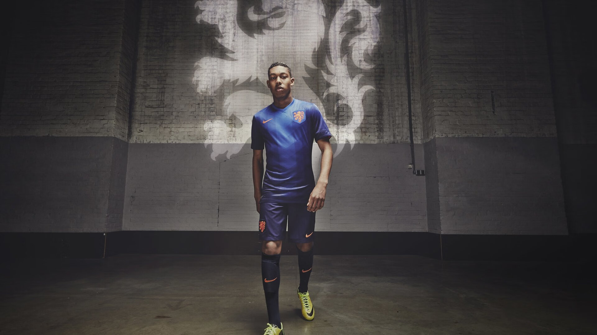 国足训练内容曝光引球迷热议,国足训练课